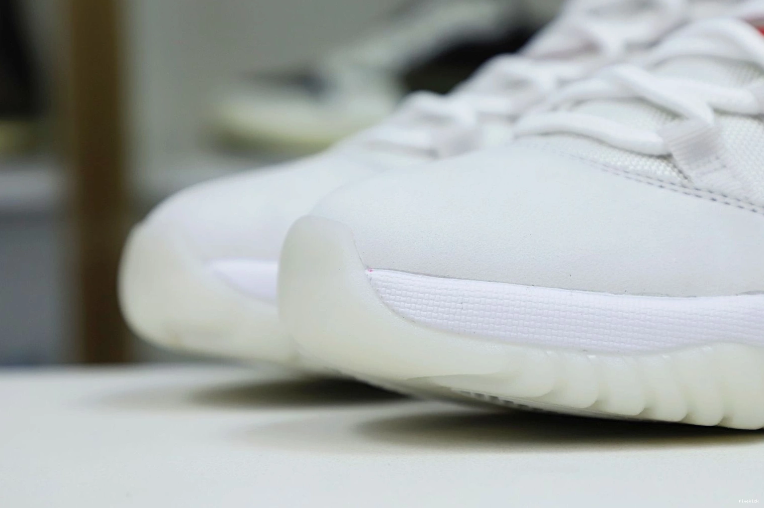 RETRO AIR XI TINT 11 PLATINUM JORDAN 1217